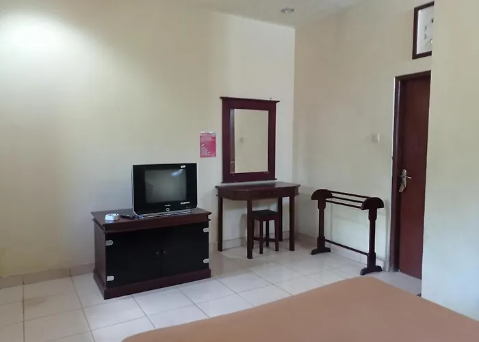 ホテル Mawar Sari Mitra Reddoorz