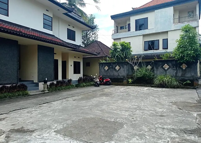 ホテル Mawar Sari Mitra Reddoorz パヤンガン