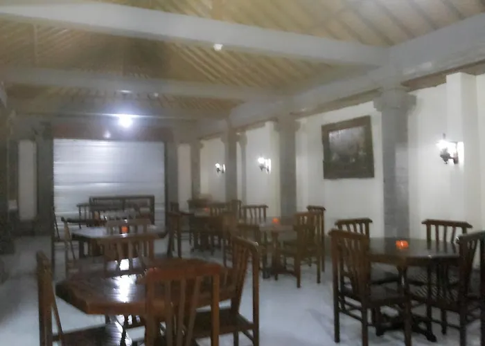 ホテル Mawar Sari Mitra Reddoorz